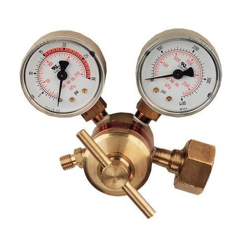 Goss EA-25-M Fuel Gas Regulator with MC Acet CGA 200, B Hose Fitting