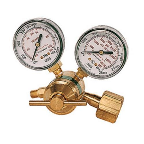 Goss EO-25F-A Oxygen Regulator with A Hose Fitting